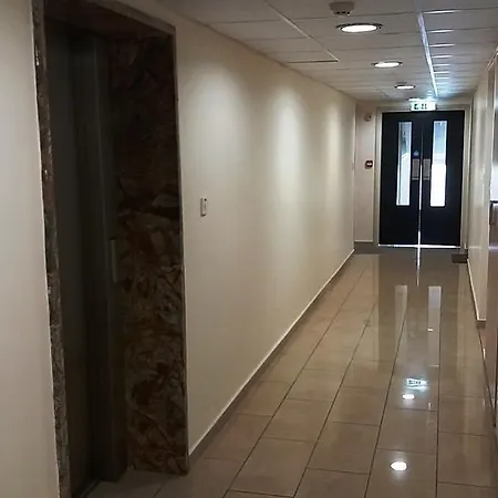 Luxury By The Sea Apartment